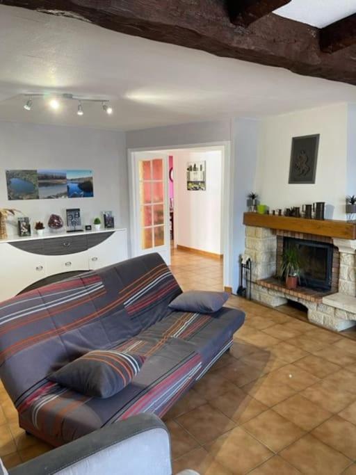 Gite Les 3 Lacs Chez Nath Ambleon Bagian luar foto